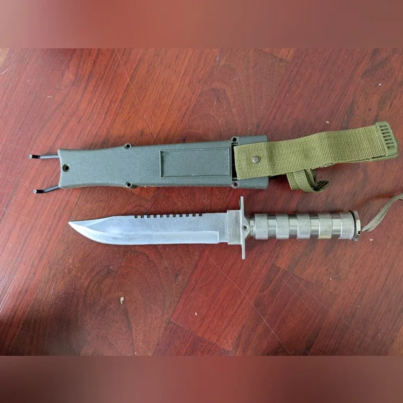 Gerber Black Tactical Machete + Rambo Style Blade - Picture 5 of 7